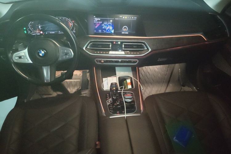 Used BMW X5 2022 Restyled xDrive 30Li Luxury Version M Sport Package Center Console
