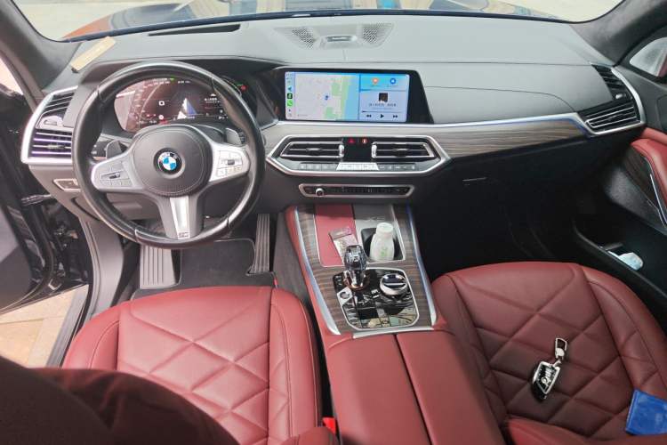 Used BMW X5 2022 Restyled xDrive 40Li M Sport Package Center Console