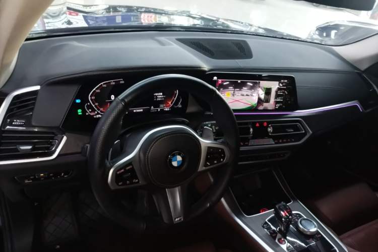 Used BMW X5 2022 xDrive30i M Sport Package Center Console