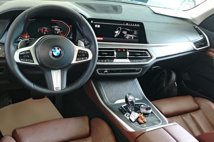 Used BMW X5 2022 xDrive30i M Sport Package Center Console