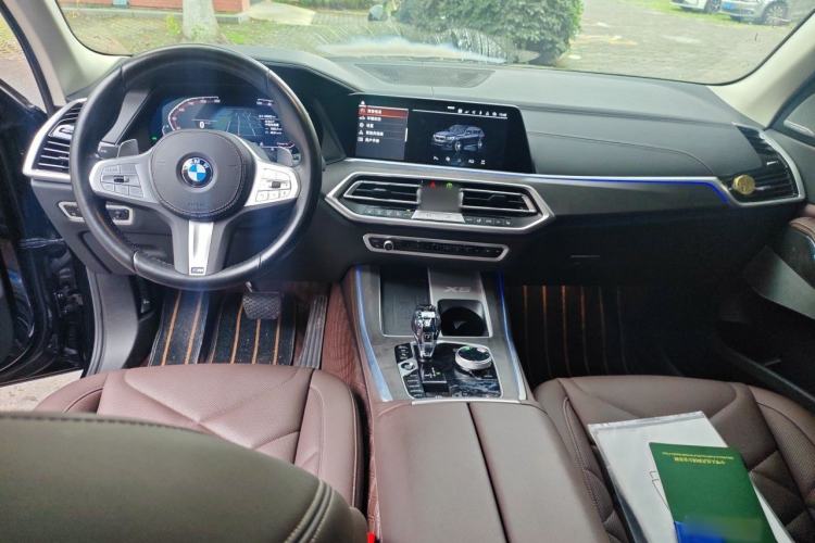 Used BMW X5 2022 Restyled xDrive 30Li Luxury Version M Sport Package Center Console