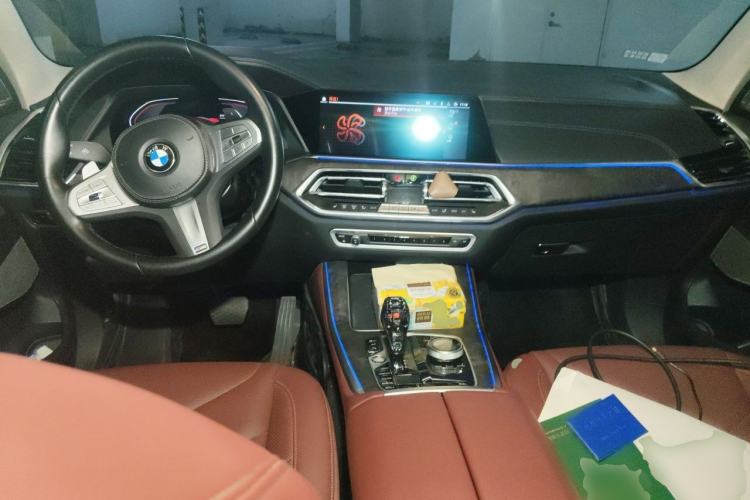 Used BMW X5 2022 Restyled xDrive 30Li Luxury Version M Sport Package Center Console