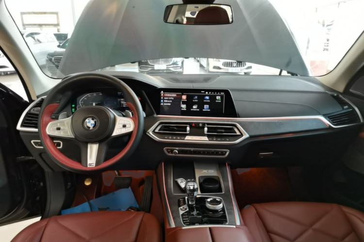 Used BMW X5 2022 Restyled xDrive 30Li Luxury Version M Sport Package Center Console
