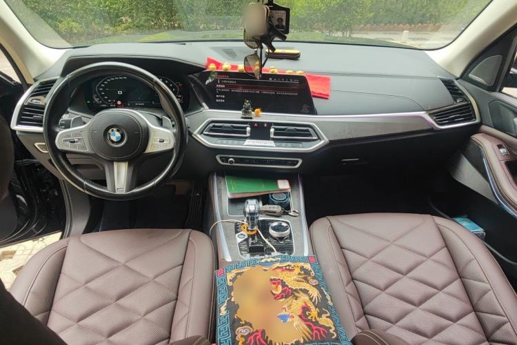 Used BMW X5 2022 Restyled xDrive 30Li Luxury Version M Sport Package Center Console