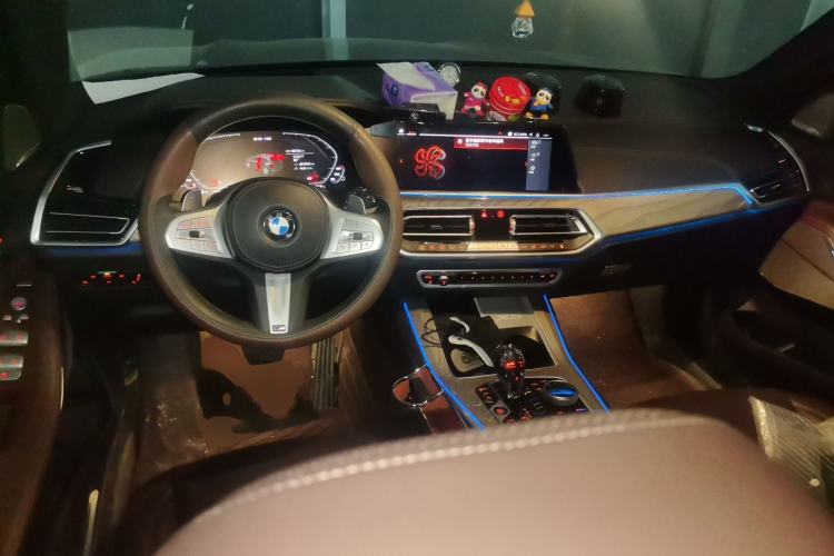 Used BMW X5 2022 Restyled xDrive 40Li M Sport Package Center Console