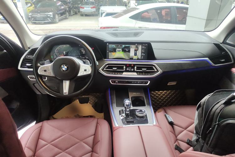 Used BMW X5 2022 Restyled xDrive 30Li Luxury Version M Sport Package Center Console