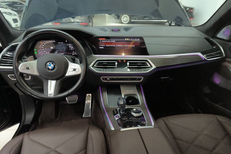 Used BMW X5 2022 Restyled xDrive 40Li M Sport Package Center Console