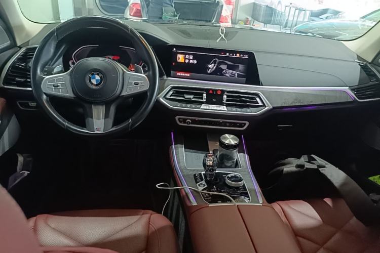 Used BMW X5 2022 Restyled xDrive 30Li Luxury Version M Sport Package Center Console