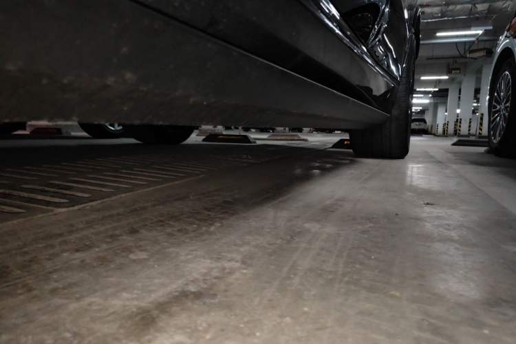 Used BMW X5 2022 xDrive 30Li M Sport Package Chassis Front Left