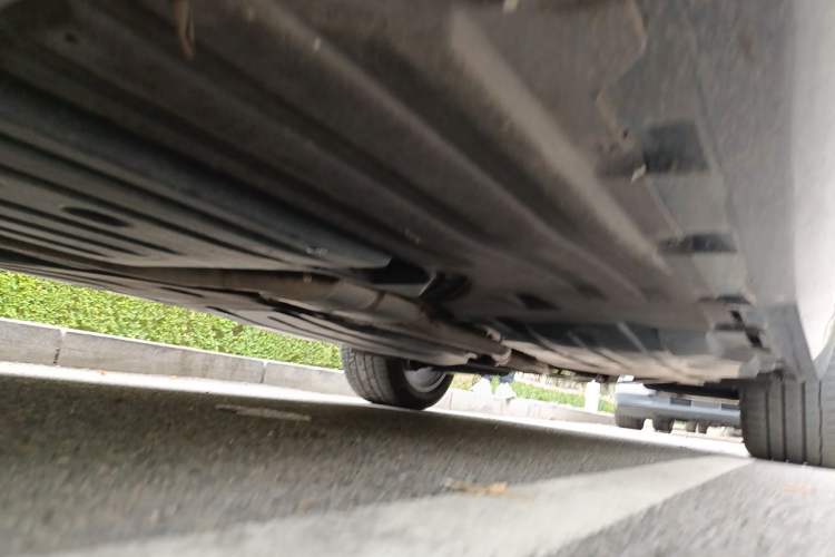 Used BMW X5 2022 xDrive 30Li Luxury M Sport Package Chassis Front Left