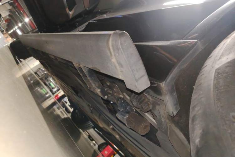 Used BMW X5 2022 xDrive 30Li M Sport Package Chassis Front Left