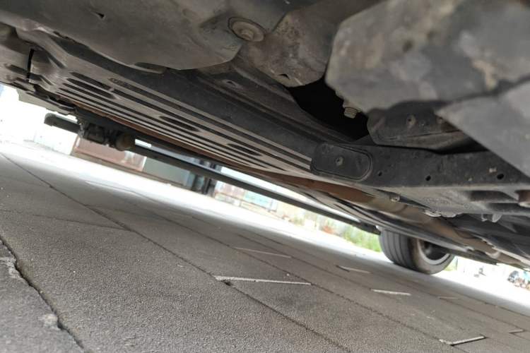 Used BMW X5 2022 xDrive 30Li Luxury M Sport Package Chassis Front Left
