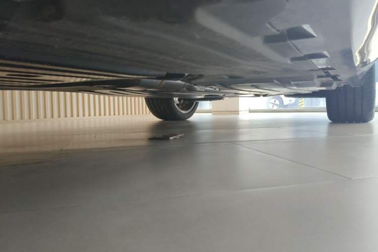 Used BMW X5 2022 Restyled xDrive 40Li M Sport Package Chassis Front Left