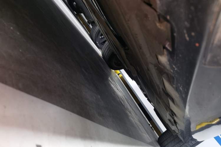 Used BMW X5 2022 xDrive 30Li M Sport Package Chassis Front Left
