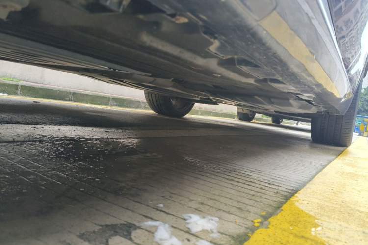 Used BMW X5 2022 xDrive 40Li M Sport Package Chassis Front Left
