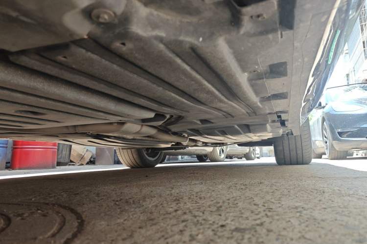 Used BMW X5 2022 xDrive 30Li Luxury M Sport Package Chassis Front Left