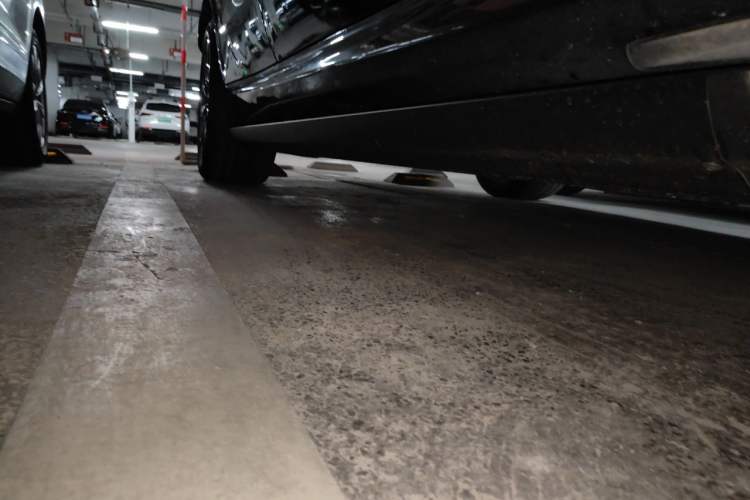 Used BMW X5 2022 xDrive 30Li M Sport Package Chassis Front Right