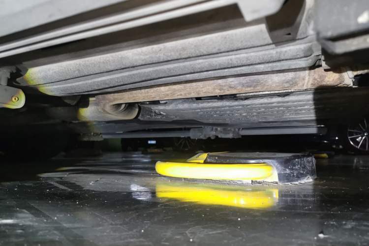 Used BMW X5 2022 xDrive 30Li Luxury M Sport Package Chassis Front Right