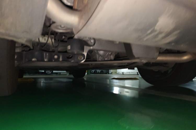 Used BMW X5 2022 xDrive 30Li Luxury M Sport Package Chassis Rear Left