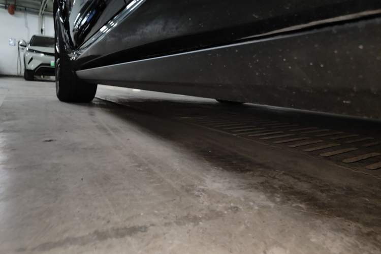 Used BMW X5 2022 xDrive 30Li M Sport Package Chassis Rear Left