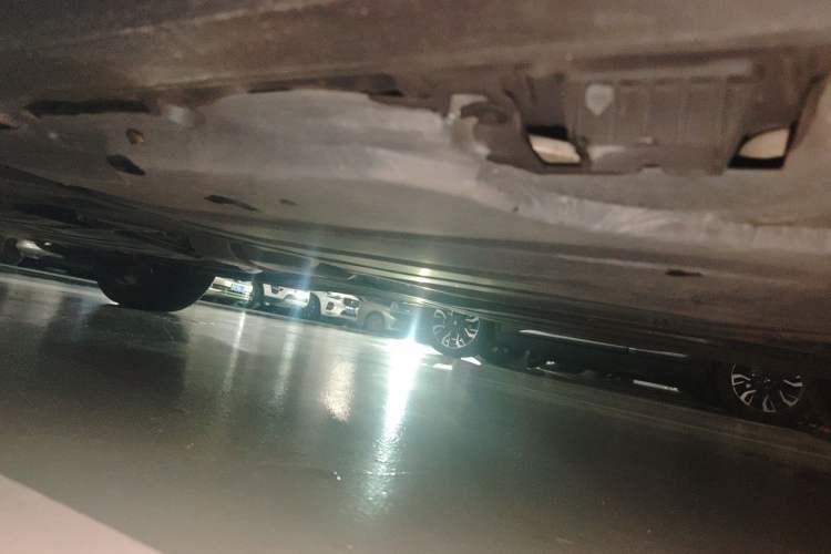Used BMW X5 2022 xDrive 40Li M Sport Package Chassis Rear Left