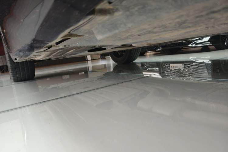 Used BMW X5 2022 xDrive 30Li M Sport Package Chassis Rear Left