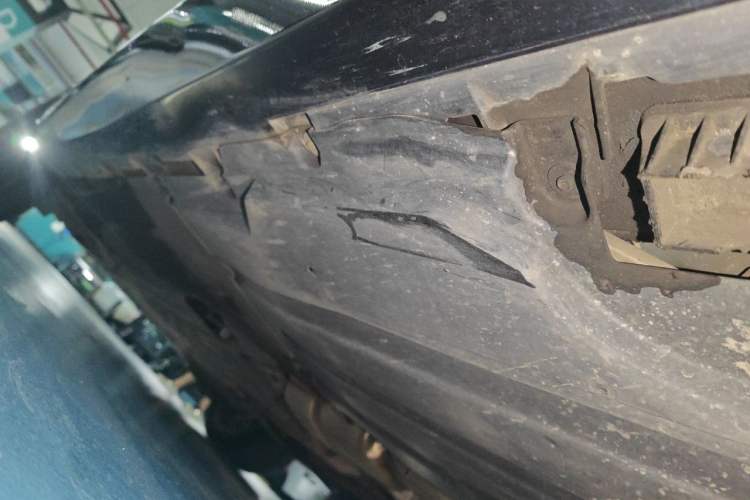 Used BMW X5 2022 xDrive 40Li M Sport Package Chassis Rear Left
