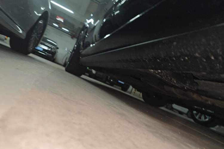 Used BMW X5 2022 xDrive 30Li M Sport Package Chassis Rear Left