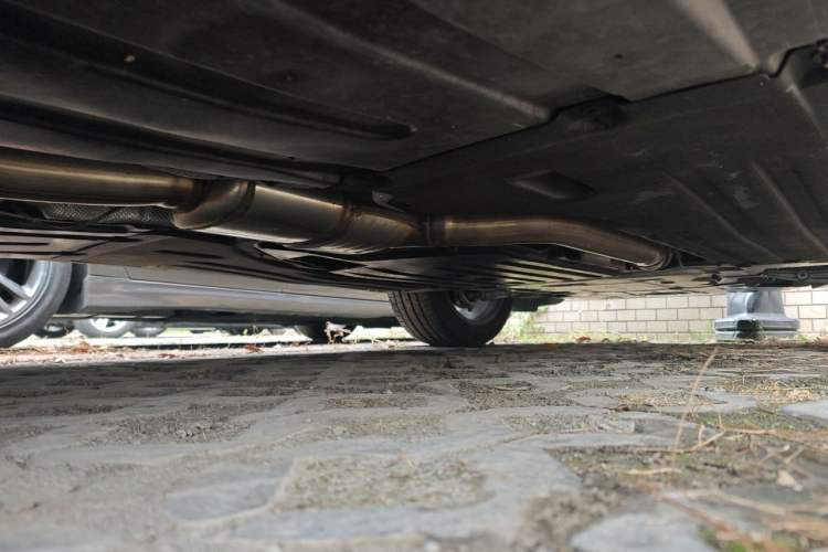 Used BMW X5 2022 xDrive 30Li M Sport Package Chassis Rear Left