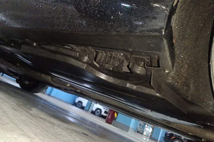 Used BMW X5 2022 xDrive 30Li Luxury M Sport Package Chassis Rear Left