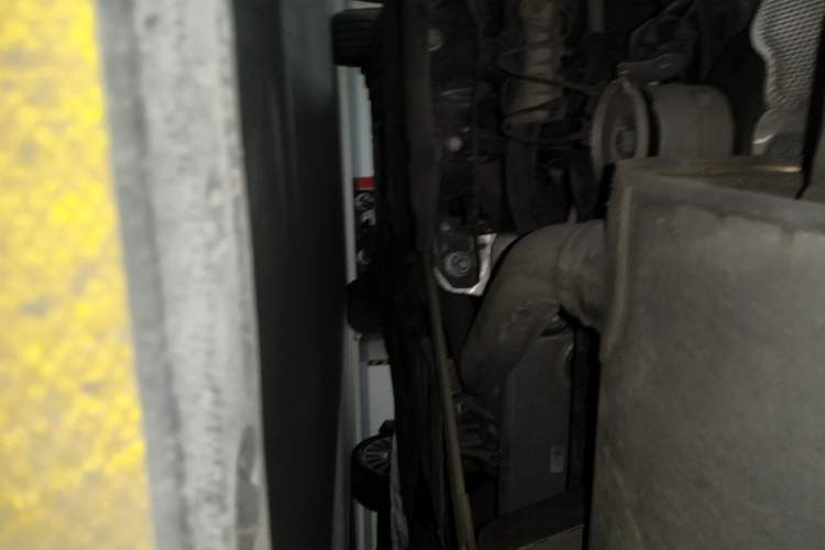 Used BMW X5 2022 xDrive 40Li M Sport Package Chassis Rear Left