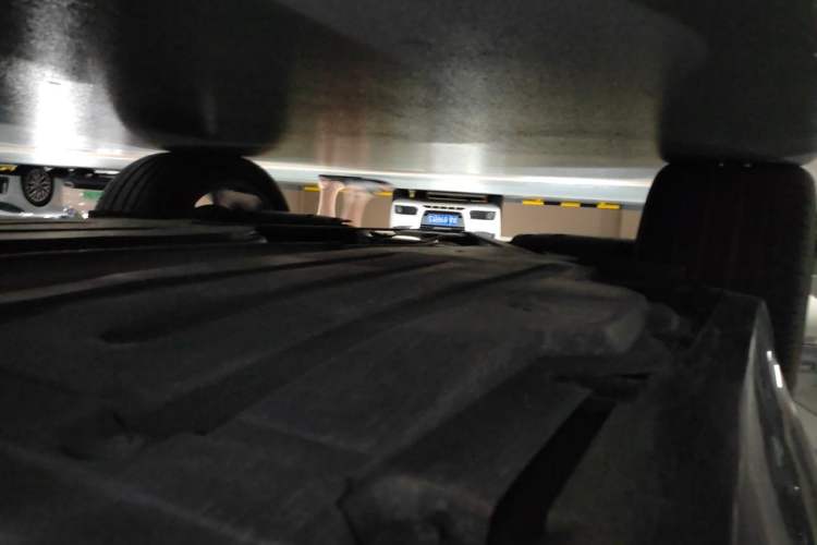 Used BMW X5 2022 xDrive 30Li Luxury M Sport Package Chassis Rear Right