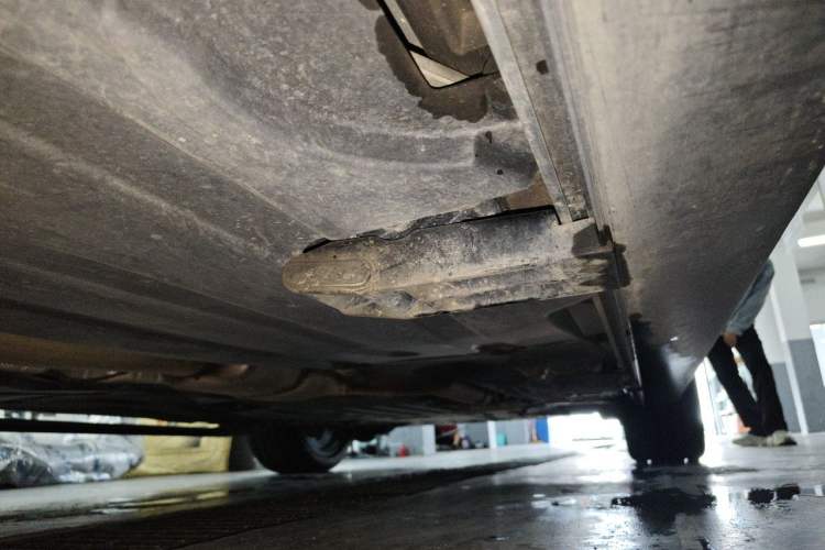 Used BMW X5 2022 xDrive 40Li M Sport Package Chassis Rear Right