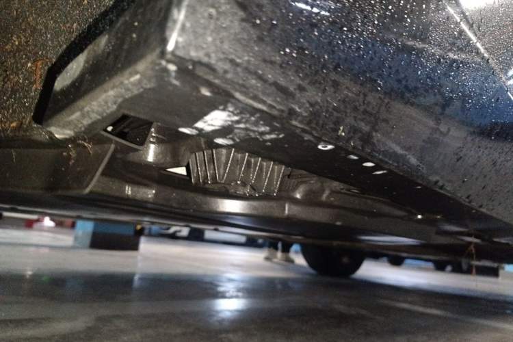 Used BMW X5 2022 xDrive 30Li Luxury M Sport Package Chassis Rear Right