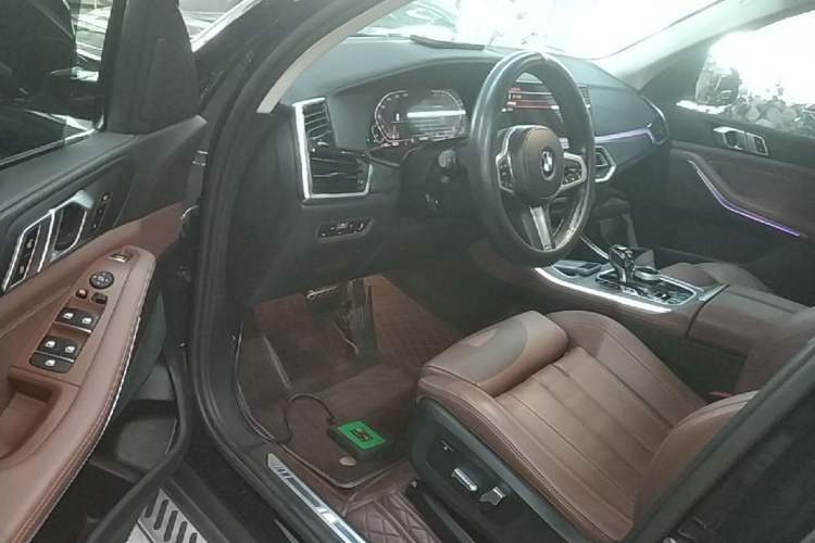Used BMW X5 2022 xDrive30i M Sport Package Driver Seat