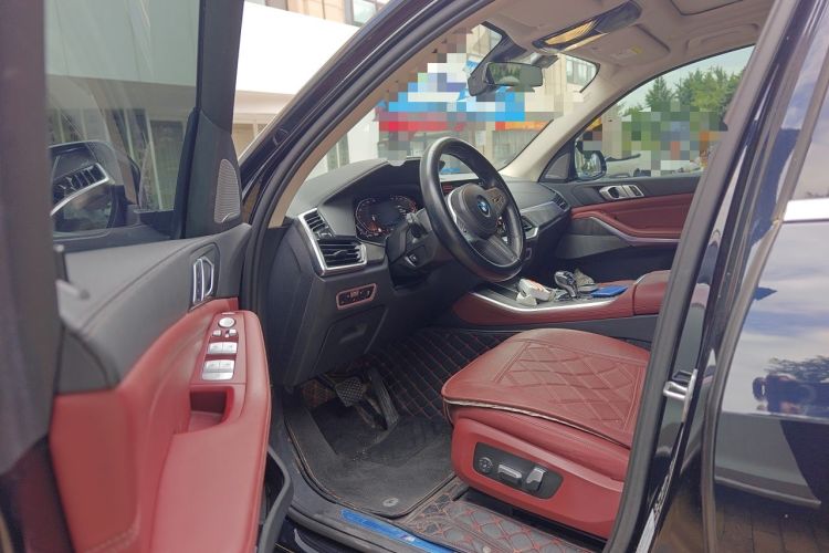 Used BMW X5 2022 Restyled xDrive 30Li Luxury Version M Sport Package Driver Seat