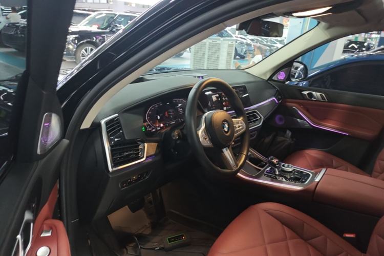 Used BMW X5 2022 Restyled xDrive 30Li Luxury Version M Sport Package Driver Seat