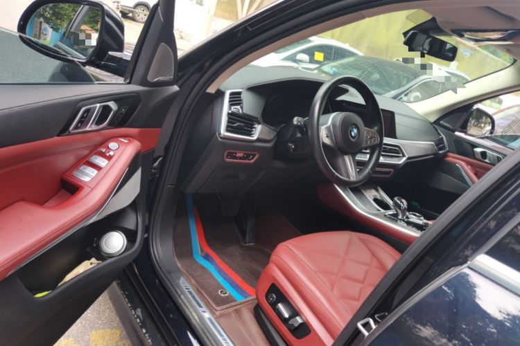 Used BMW X5 2022 xDrive 30Li Luxury M Sport Package Driver Seat