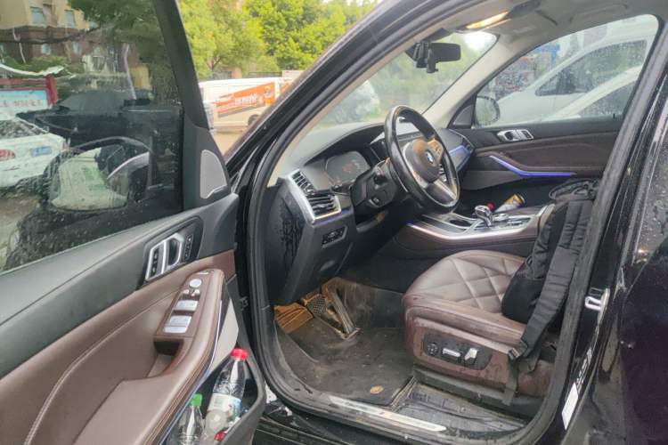 Used BMW X5 2022 Restyled xDrive 30Li Luxury Version M Sport Package Driver Seat