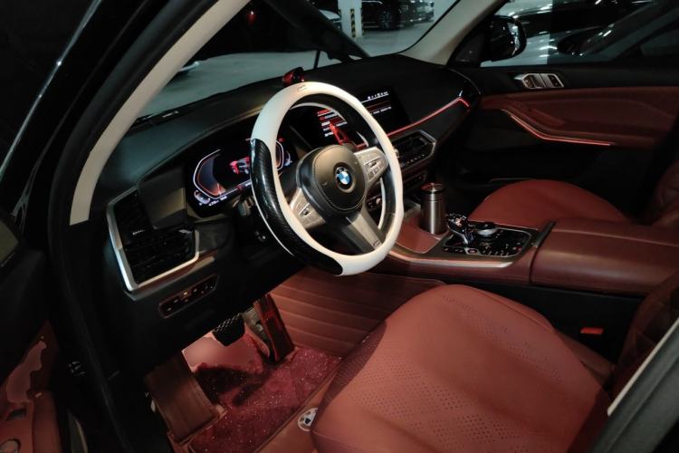 Used BMW X5 2022 xDrive 30Li M Sport Package Driver Seat