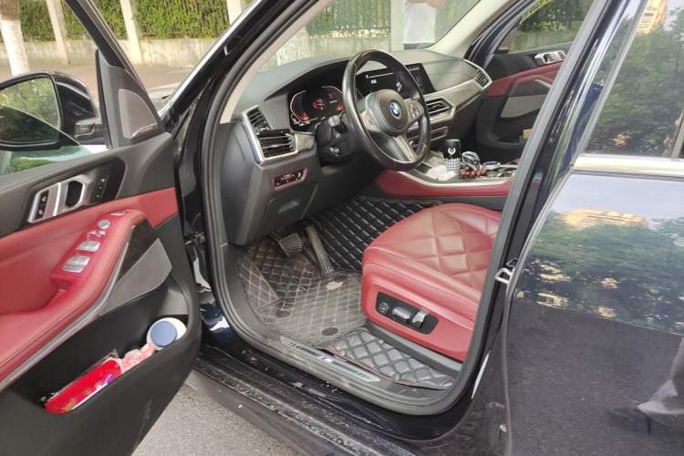 Used BMW X5 2022 Restyled xDrive 30Li Luxury Version M Sport Package Driver Seat