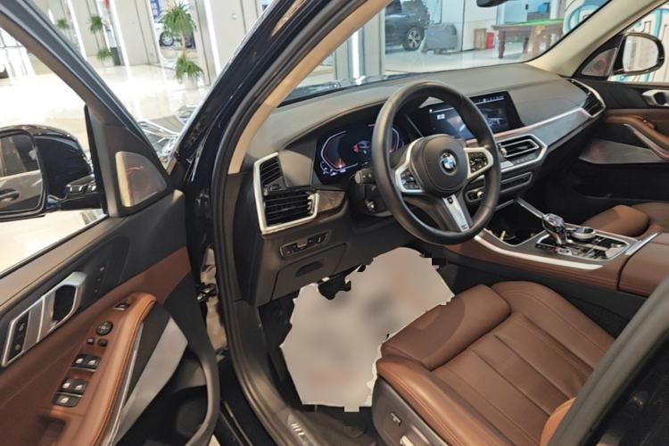 Used BMW X5 2022 xDrive30i M Sport Package Driver Seat