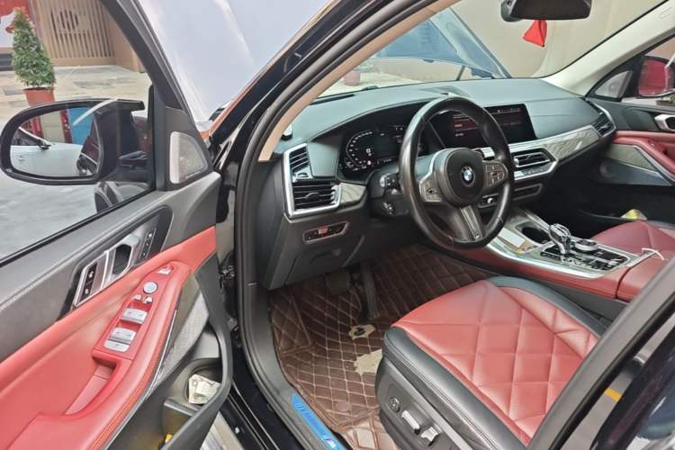 Used BMW X5 2022 Restyled xDrive 30Li Luxury Version M Sport Package Driver Seat