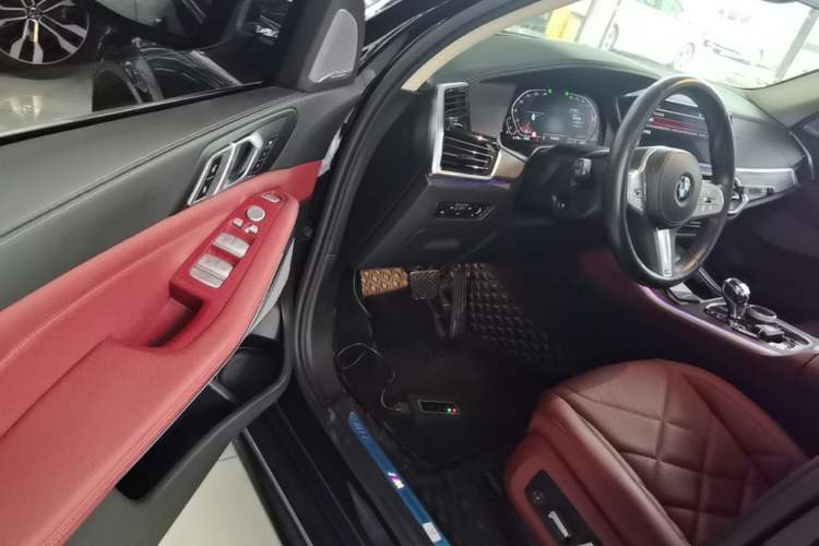 Used BMW X5 2022 Restyled xDrive 30Li Luxury Version M Sport Package Driver Seat