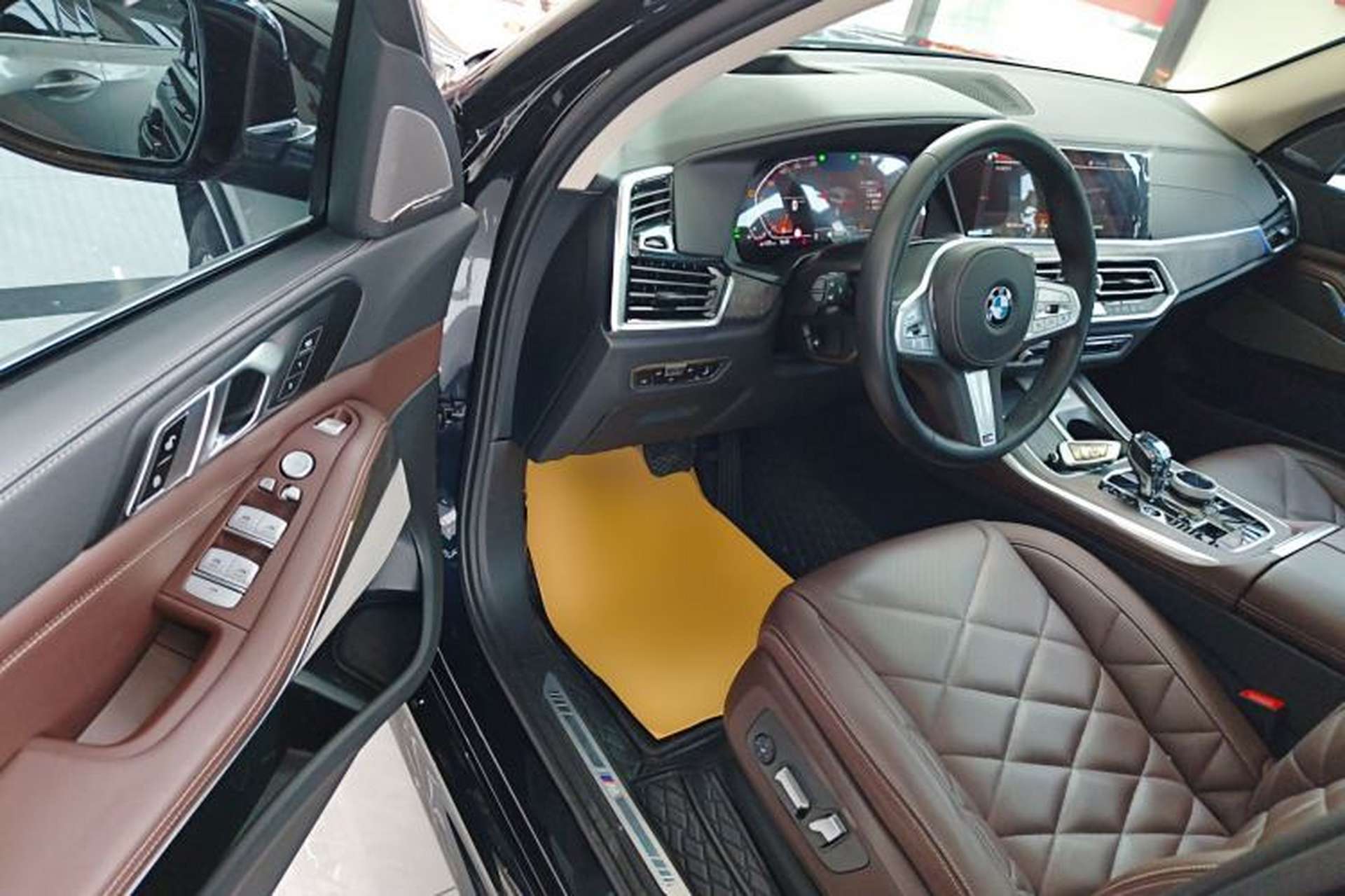 Used BMW X5 2022 Restyled xDrive 30Li Luxury Version M Sport Package Driver Seat