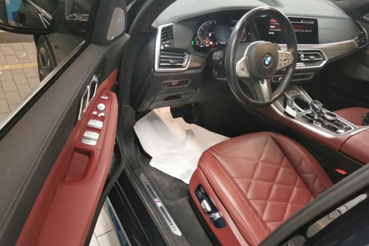 Used BMW X5 2022 Restyled xDrive 40Li Luxury Edition M Sport Package Driver Seat