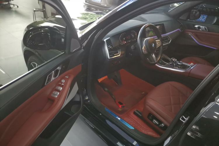 Used BMW X5 2022 xDrive 40Li Luxury Edition M Sport Package Driver Seat