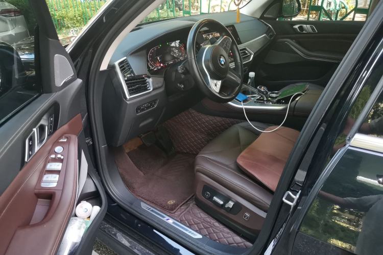 Used BMW X5 2022 xDrive 30Li Luxury M Sport Package Driver Seat