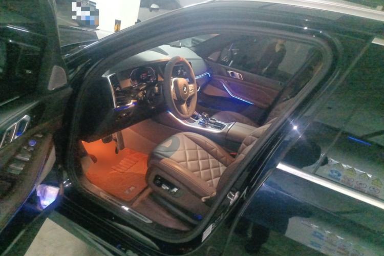 Used BMW X5 2022 Restyled xDrive 40Li M Sport Package Driver Seat