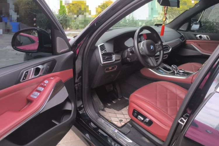 Used BMW X5 2022 xDrive 40Li M Sport Package Driver Seat